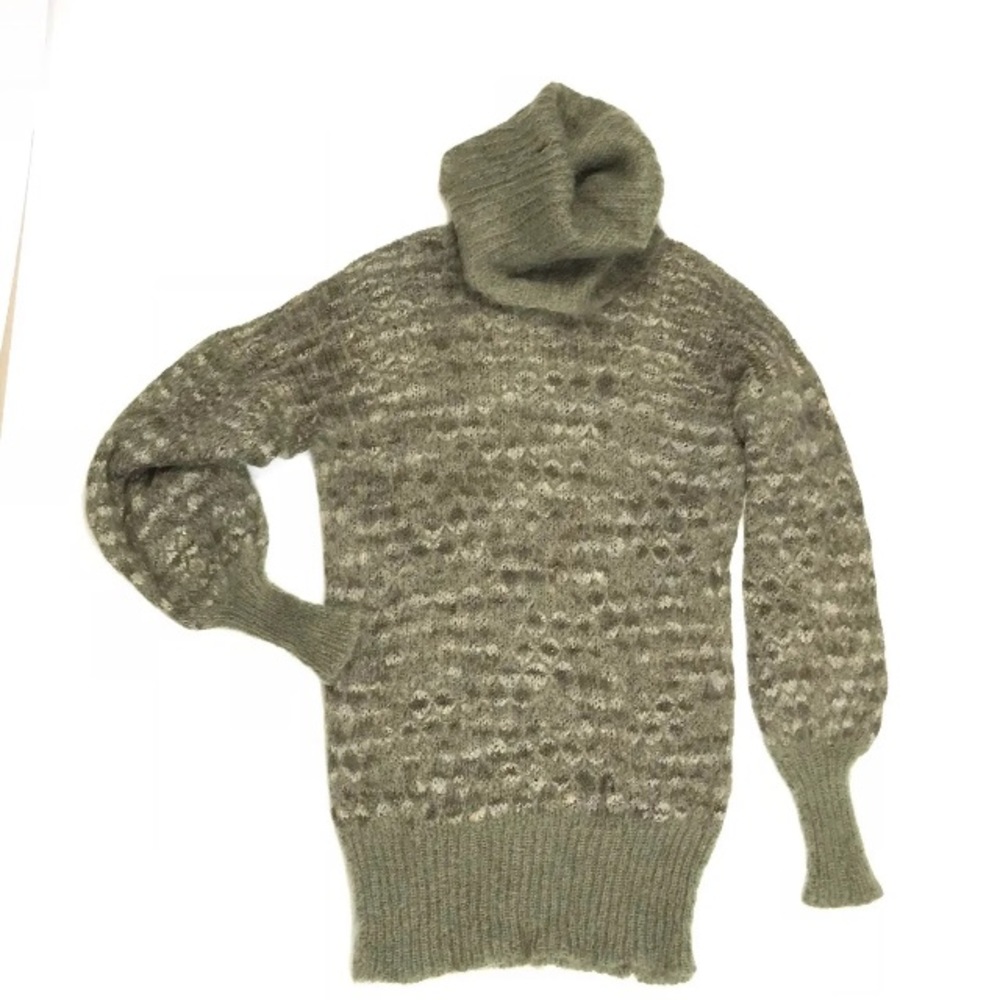 Stijfselkissie M sweater Marijke Benedict Art Wear Funnel Cowl Neck long